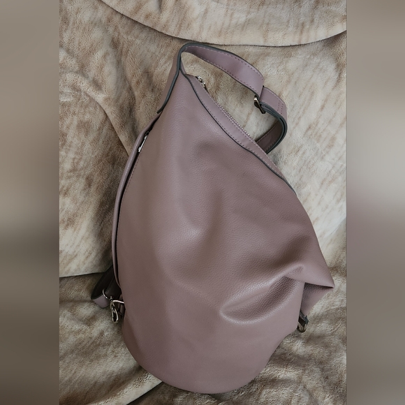 Adjustable Bucket/ Slouch Bag / Hobo Bag - Picture 2 of 15